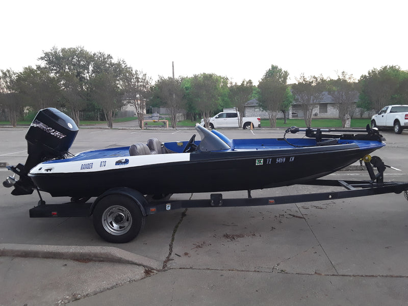 Boat Carpet Replacement doesn't have to be an expensive nightmare - forget templates, DIY with Durabak